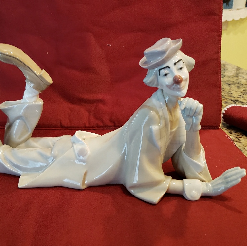 Lladro Payaso Acostado clown Retired